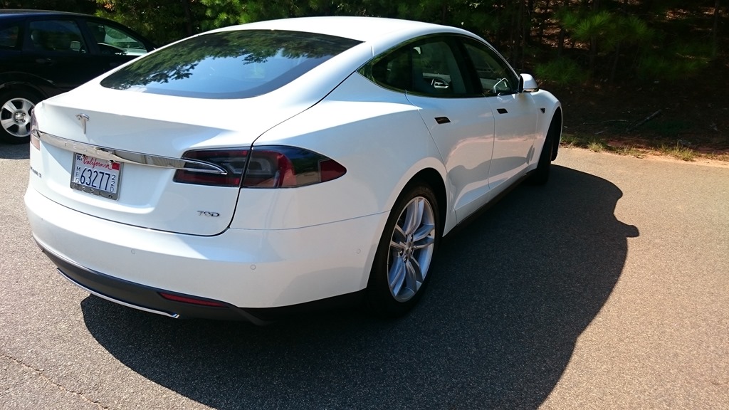 Toyota 6×6 comes to the rescue in putting out EV fires