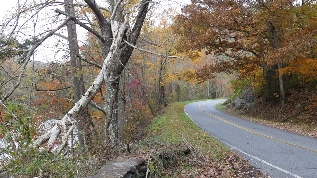 The Smokey Mountains and the Tail of the&nbsp;Dragon