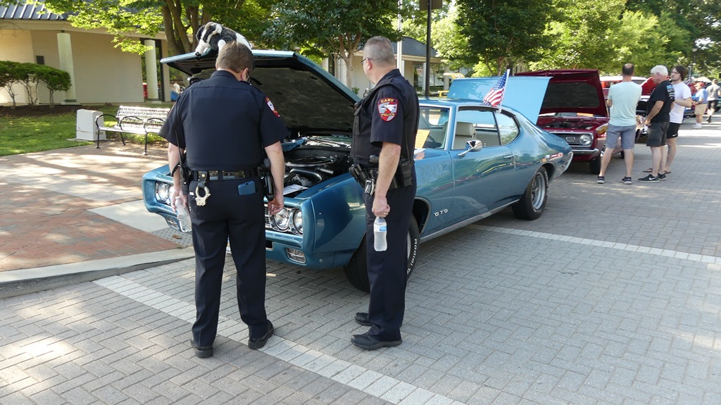 A Main Street Car Show
